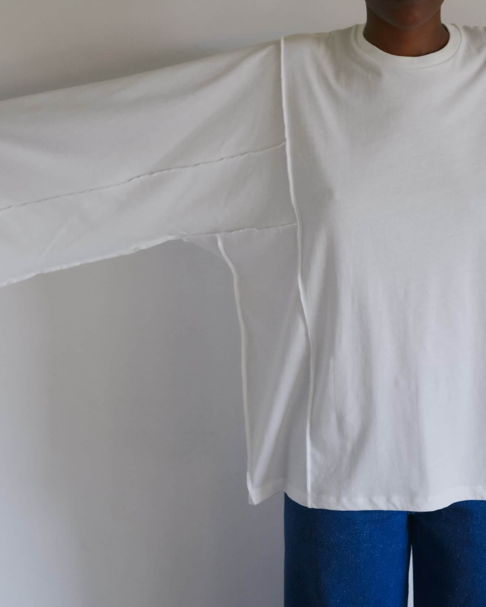 Poi Long Sleeve Tee - Image 4